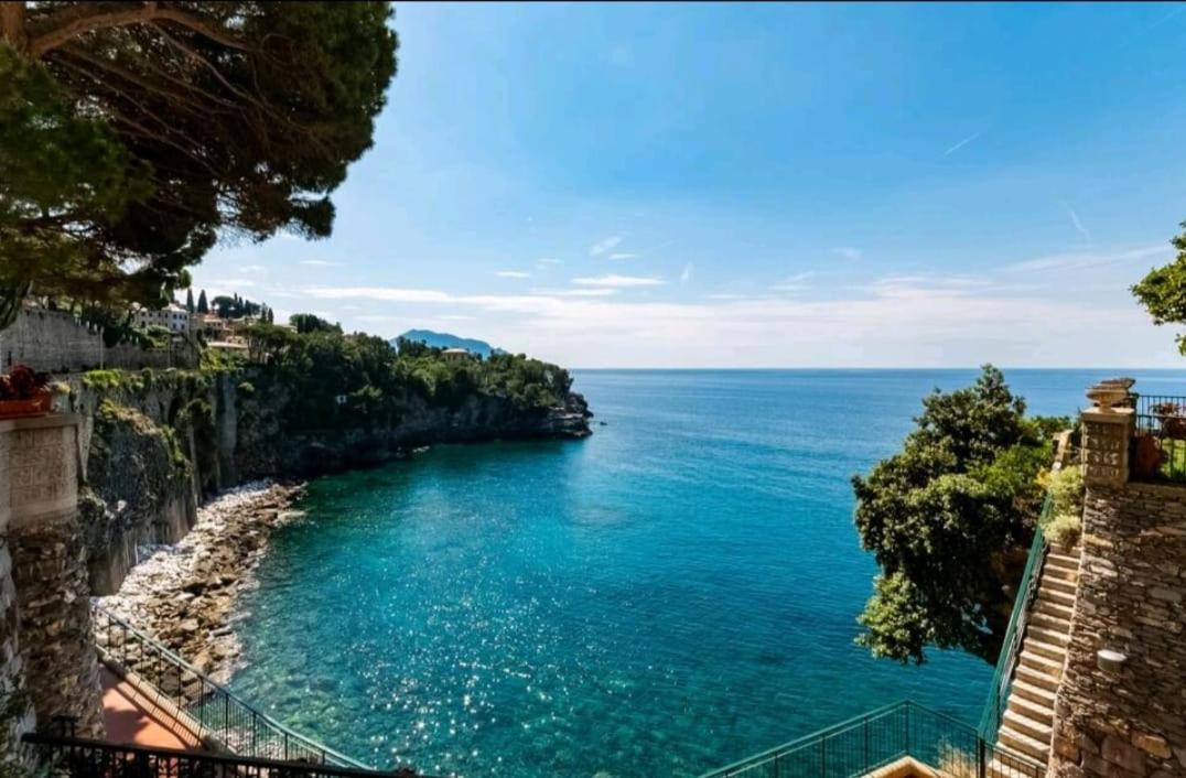 Pieve Ligure A Picco Sul Mare Con Piscina Villa Regina Экстерьер фото